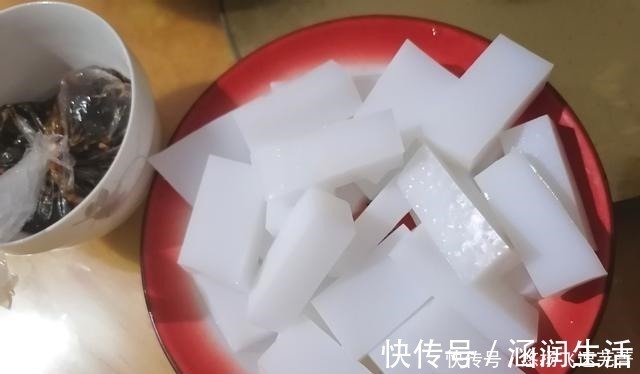麻辣卤鸭|今天回娘家，妈妈做了一大桌子的菜，都是妈妈的味道！