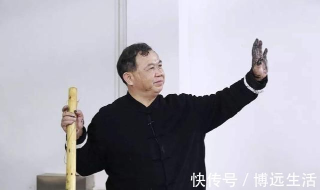 书协$他是丑书的始作俑者、书协大佬,坦言:学书法,想怎么写就怎么写