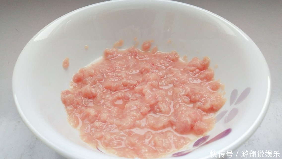 好喝|皮蛋瘦肉粥这种做法,简单又好喝,营养美味,看一遍就学会