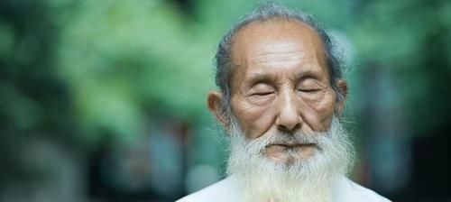  简单易行|103岁专家的保持健康法，非常简单易行，人人都能够做到！