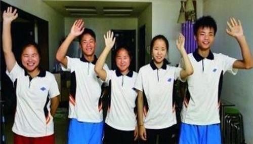 全国|18年前,35岁高龄产妇诞下5胞胎,成全国首例,如今他们怎样了?