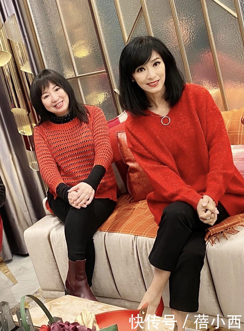 50后的米雪气质远超同龄人 一身红 黑穿搭 这年轻感大婶中少见 全网搜