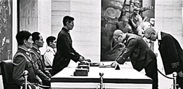 女人|日本投降,有近10万的日本女人被抛弃在东北,她们后来怎样了