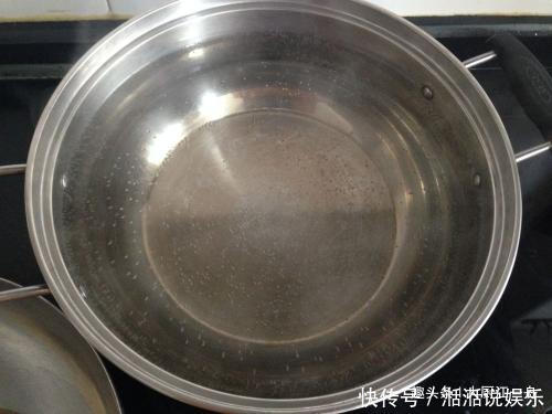 在家|想吃酸豆角不用买,80岁的奶奶教你在家做,简单一做,酸脆又开胃