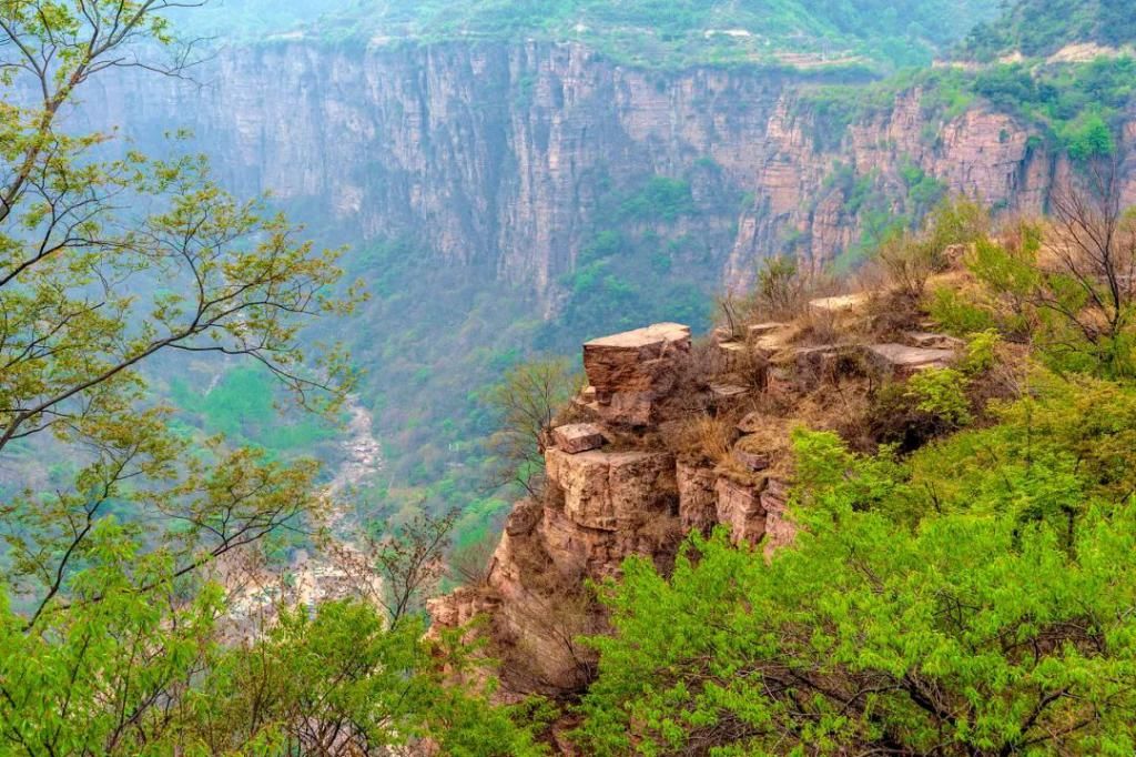 中国|中国最危险的村庄，“第一影视村”——郭亮村