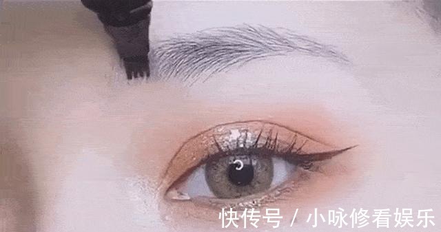 眉笔|建议女人:出门最好化淡妆,教你正确的化妆顺序,简单易学还好看