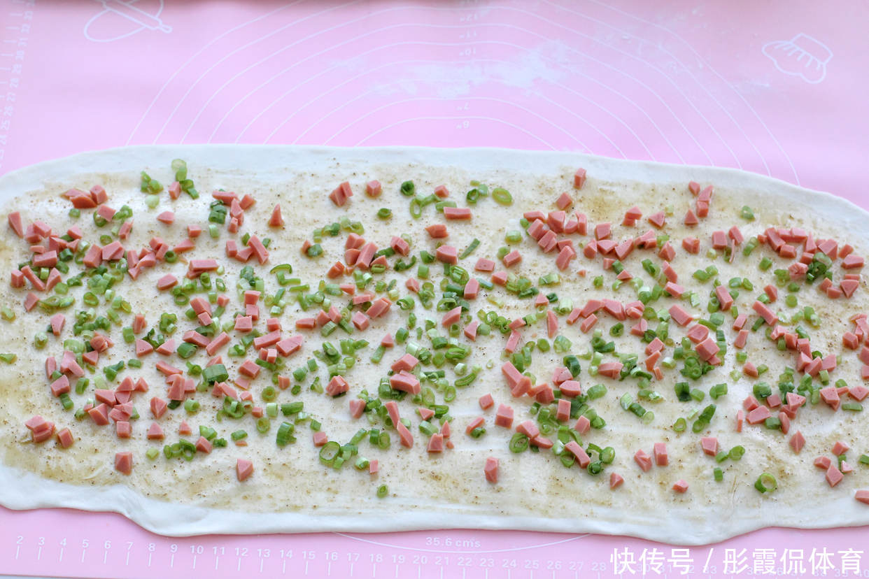 比馒头还好吃的切面饼，我家三天两头就做一锅，不用发面省时省力