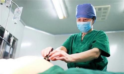 孕晚期|胎儿经常“倒立”,大头朝下不难受吗?答案与我们想的不一样