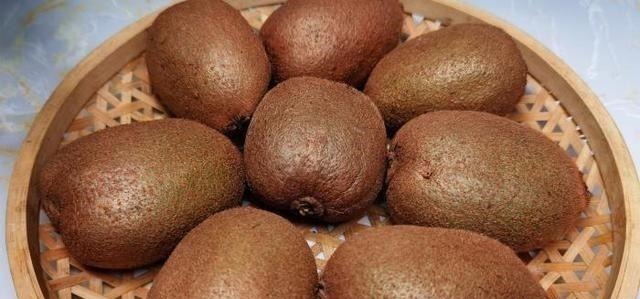 你家还在吃猕猴桃吗现在知道还不算晚，看完记得分享身边人