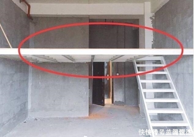 房子|老公将自己的房子硬改成“小复式”,我愣了,邻居挤爆门求教学