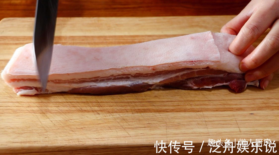 五花肉|红烧肉有人过油有人过水,大厨教您正确做法,肥而不腻香甜弹牙