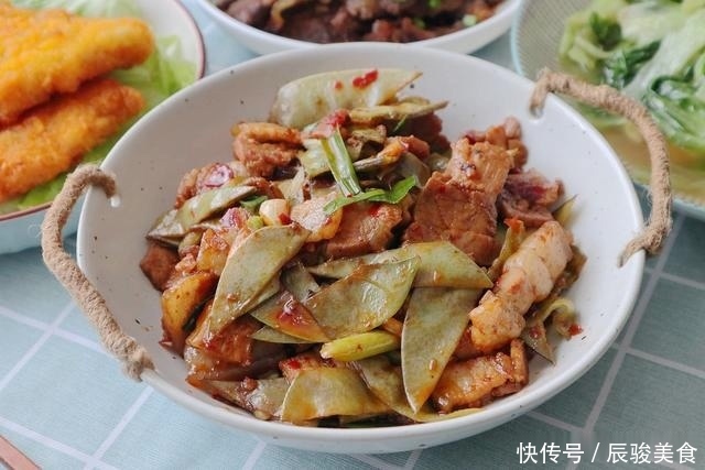 晒晒一家三口的午餐,有肉有海鲜,热量低营养足,全家都爱吃