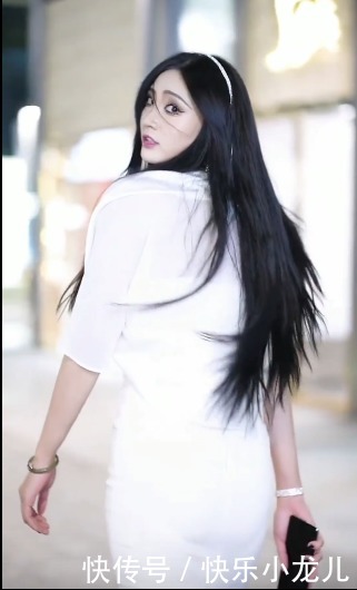 西装|连衣裙外搭小西装,精致的妆容,让你感受女王的气息