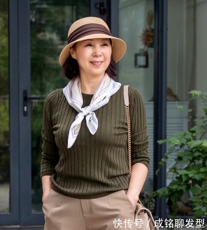 东方女性|被这些65岁的奶奶圈粉，样貌平平身材一般，却能穿出别样的优雅感