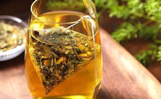 药草|蒲公英虽被称为“药草皇后”,但泡水喝时,要格外注意这三点