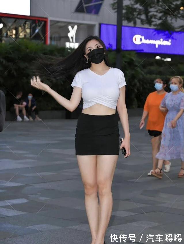 风格 不显老也不扮嫩，“A字裙”稳重优雅又显高，适合35+普通女性穿着