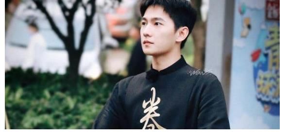 周深|《青春環(huán)游記》發(fā)布會直播陣容大換血，楊洋、沈騰“另類同臺”