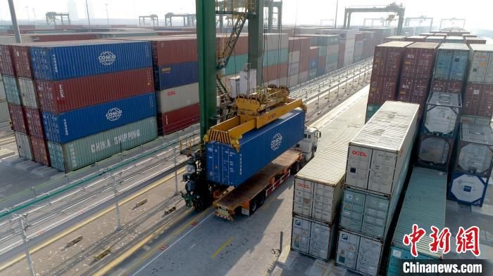 堆场|天津港港口自动驾驶示范区（二期）启动运行