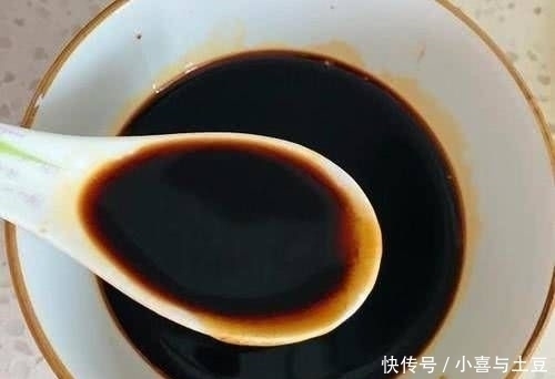 带鱼别再红烧了!只需加入一个“它”,不油炸也不用蒸,孩子爱吃