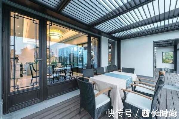 风格|新中式风格怎样避免庸俗?搭配中式花窗,分分钟刷爆朋友圈!