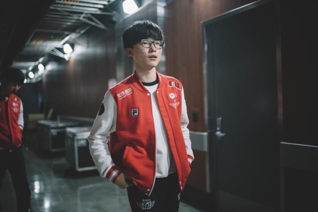 队伍|LOL：DWG刚夺冠就惨遭拳头安排，Beryl跌落神坛，冠军队伍的魔咒