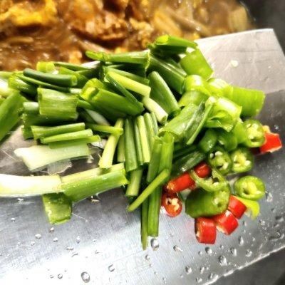 #暖冬酱在手，嗨吃部队锅#hin下饭的辣酱肉沫荷包蛋炒粉条