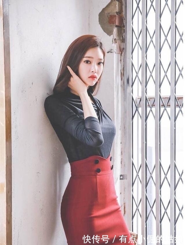 吊带裙","m":"c9fcafacd57203b2e090b92bc6d90f9a4482ae0a","nlabel":"stat_3109393316:zm.news.so.com:57K+5ZOB576O5aWz5pe25bCa56m/5pCt56eA,pageType_zmt:purephv,glevel_2","ntag":"tfashion;sfashion_时尚;kfashion_1:时尚;kfashion_1:吊带