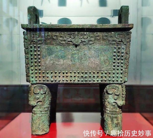 老农淘金意外发掘金蚕国宝,借路费上交博物馆,晚年患癌不要补助