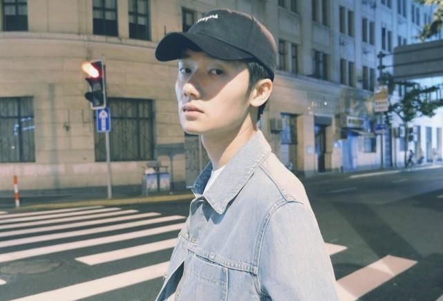 天空之城|曾是中国好声音冠军，如今参加《创造营》，却默默无闻、毫不出众