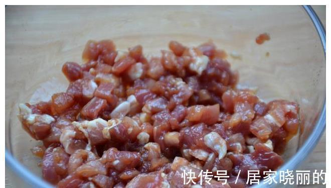 香菇韧|自制万能拌饭酱,无添加更健康,做1次能吃1周,拌面拌米饭太香