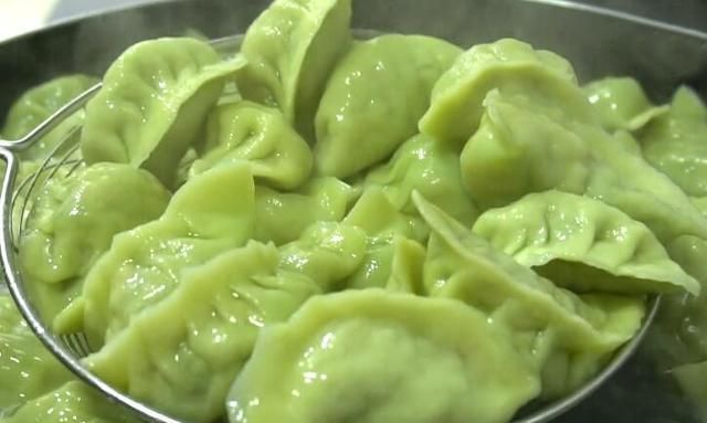 茴香|夏天,用此菜包饺子比韭菜茴香馅好吃,2块钱1把,人人都能买得起