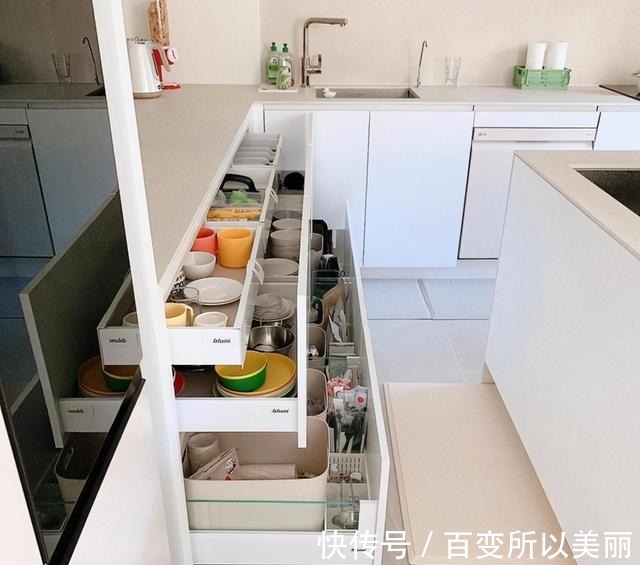 极简|韩国女主的极简之家曝光全屋简单清爽,低欲的生活精致又温馨!