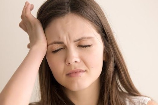 眩晕|头部出现这4个症状,可能是高血脂“盯上”你了,需警惕!速看!