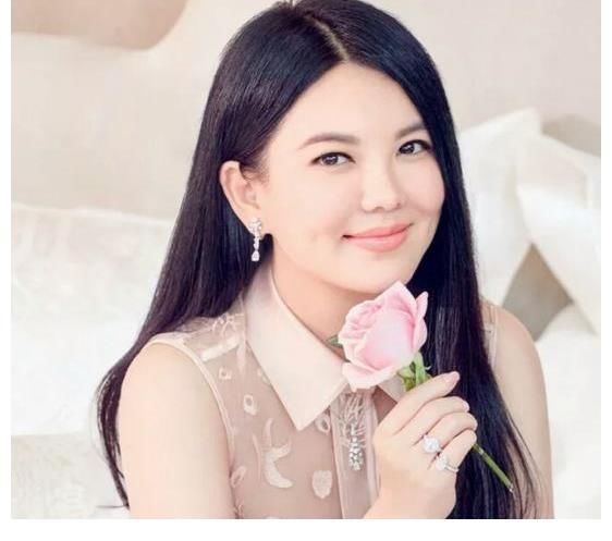 《再见爱人2》筹备中，网友提名大S，而这对“女强男弱”呼声高