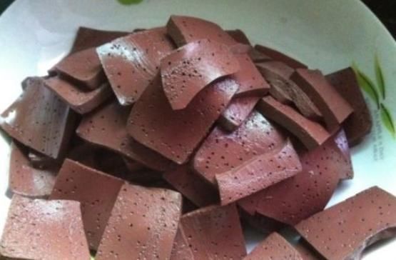 常吃|常吃猪血是好是坏?多数人都理解错了,所以你还在吃吗?