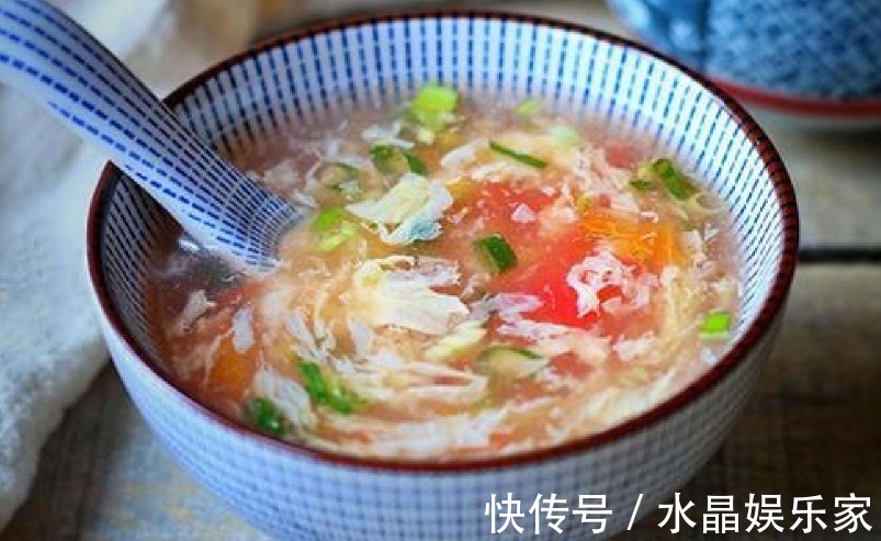 买西红柿时,这4个地方看仔细,就不会买到催熟的,个个汁水多