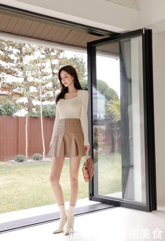 女神孙允珠冬日开衫配短皮裙,细腰长腿气质太好了!网友:迷死人