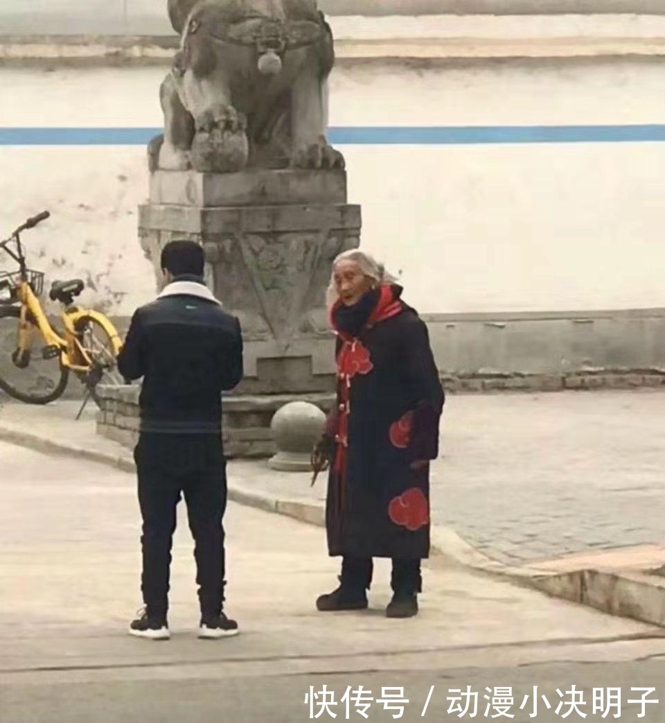 血小板|辣眼睛的cosplay,海尔兄弟官方搞事,开坦克的乔碧萝现身漫展