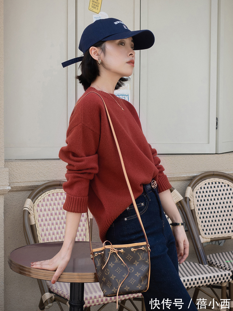 毛衣 奔三奔四的女人,建议多穿“毛衣”,搭配半身裙裤子大衣都很高级