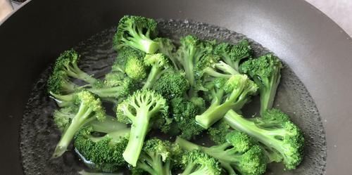 “天然葉酸”終被找到,女人隔三差五吃一次,氣血充足氣色好