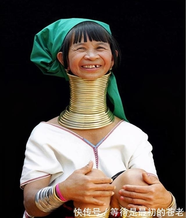 盤點(diǎn)最迷惑的部落審美:脖子套銅環(huán)、嘴唇塞盤子,這誰(shuí)接受得了