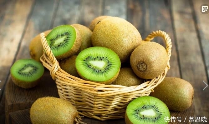 葡萄干|四种常见的食物,是天然的“安眠药”,每天吃一点拥有好睡眠