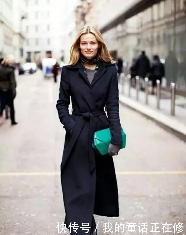 买大衣就要挑这3个“经典色”,时髦显气质,穿几年都不过时