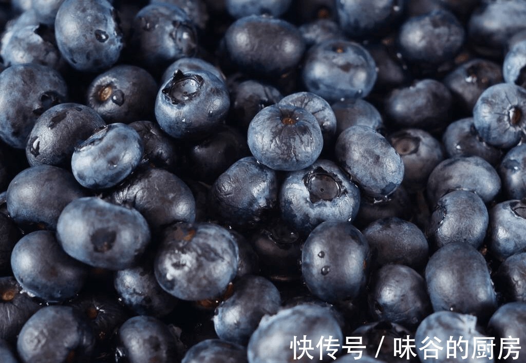 蓝莓|春季润肤,女人要多吃这6种食物,营养全面,水润嫩白显年轻