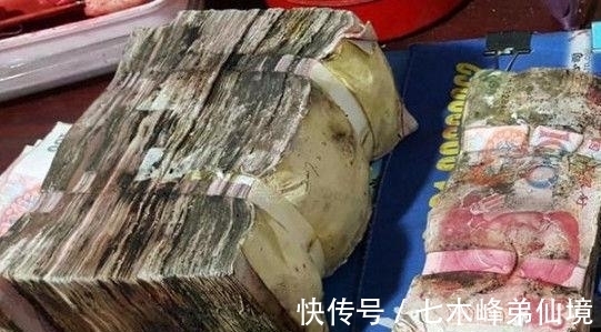 地板|男子闻到卧室一有股霉味，直接撬开地板一看，赶紧喊上妻子去银行