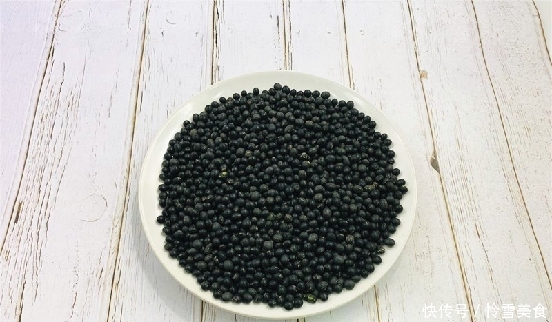干黑豆|此物是天然黄体酮,女人多吃,补血养颜显年轻,还有很多人不清楚
