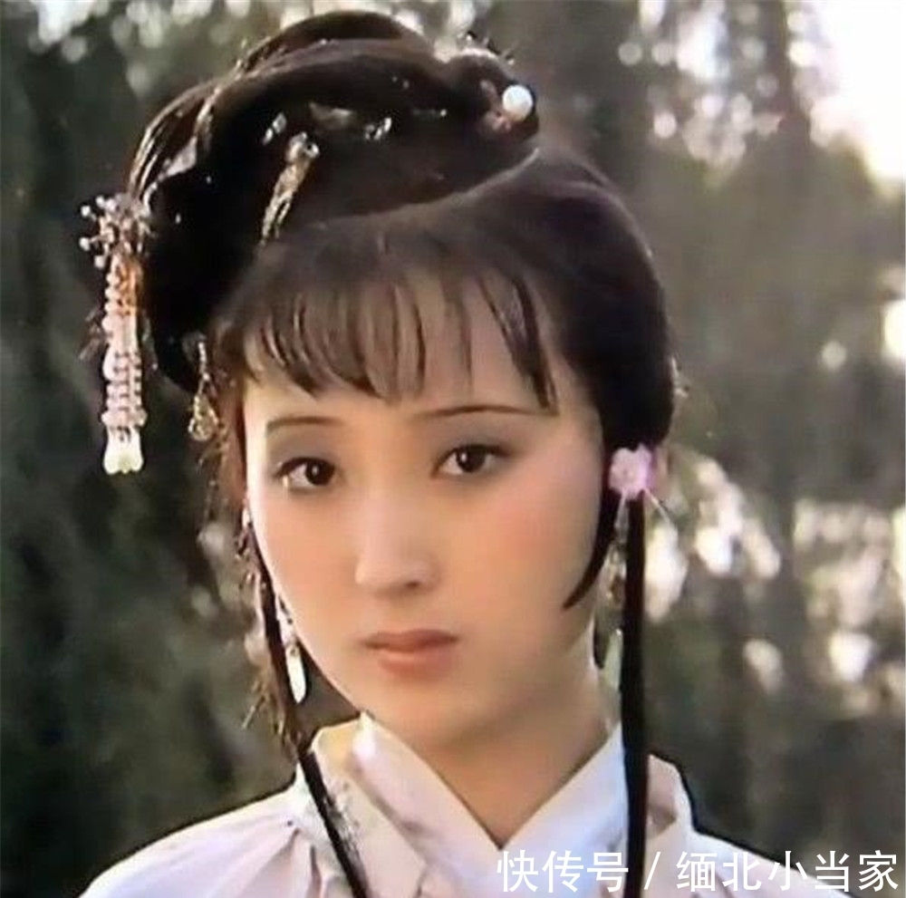 林黛玉#细读红楼梦才发现,这一细节,是薛宝钗战胜林黛玉的法宝