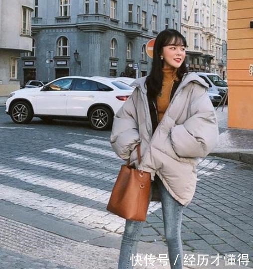 出新|莫让寒冷温度成为时尚绊脚石,就算穿羽绒服也要美出新高度