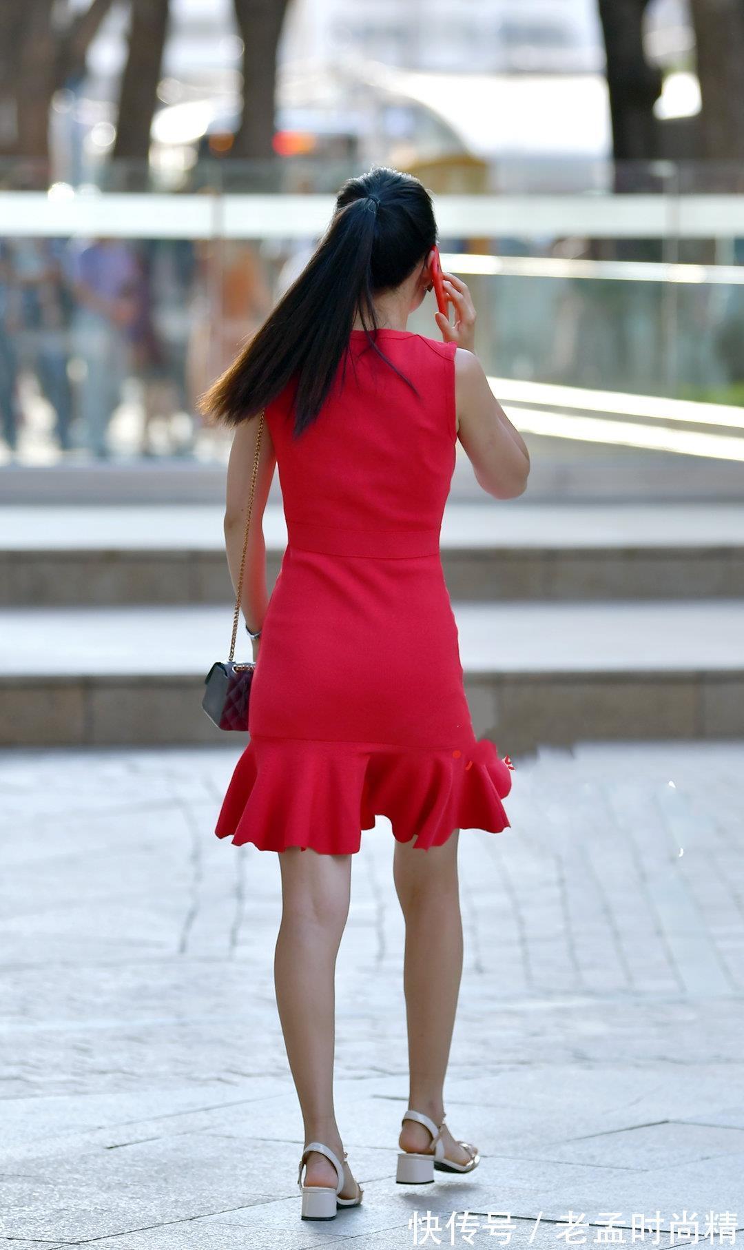 搭配|红色连衣裙,搭配高跟鞋,穿出清爽靓丽之美