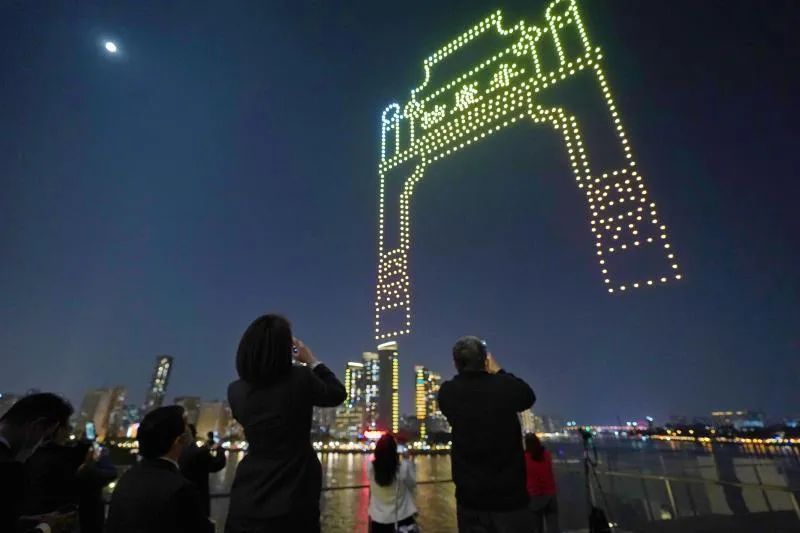 广州|元宵夜的广州天空，太靓了！